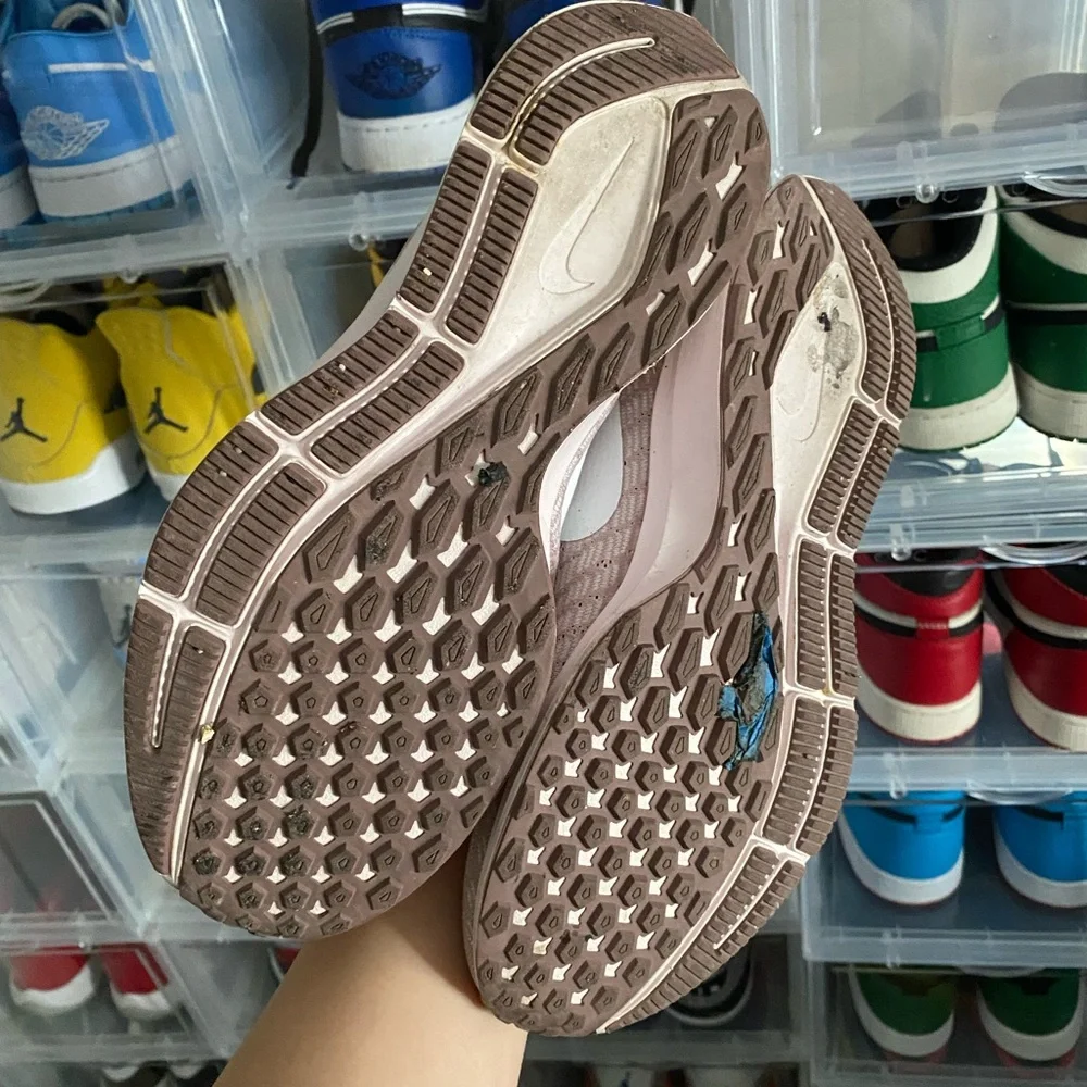 Nike Pegasus running shoes - Picture 5 of 5